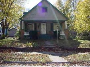 927 W Hunter St, Nevada, MO 64772