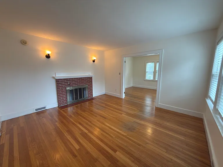 573 Spruce St — Photo 14