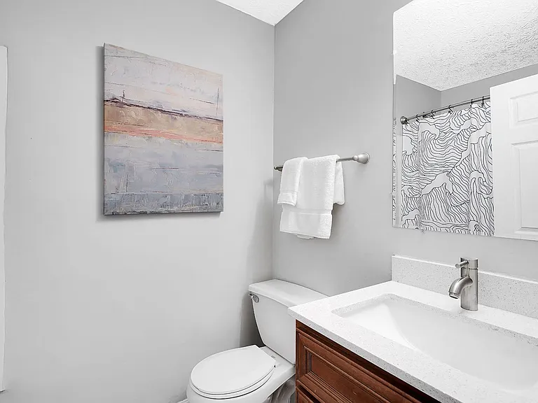 Stonewater Apartments — Photo 15