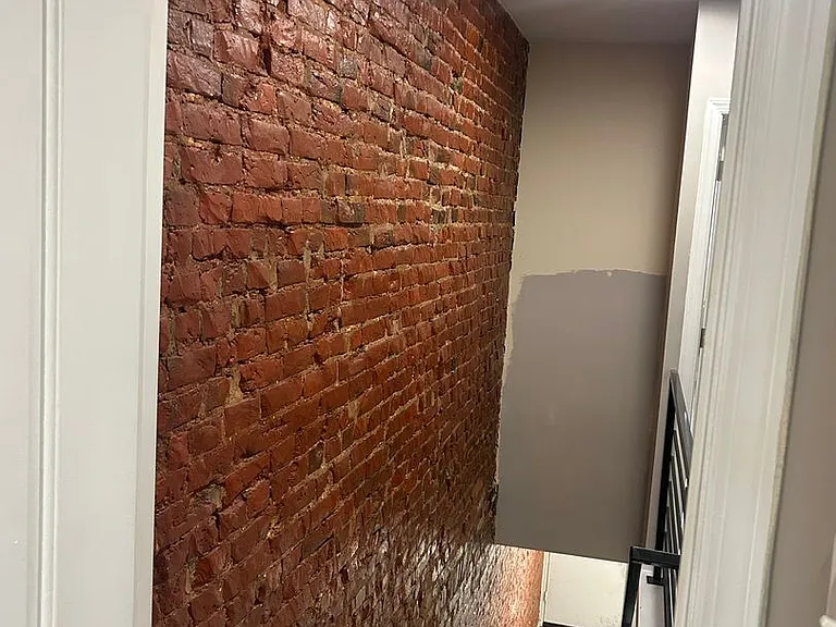 1823 E Orleans St — Photo 12