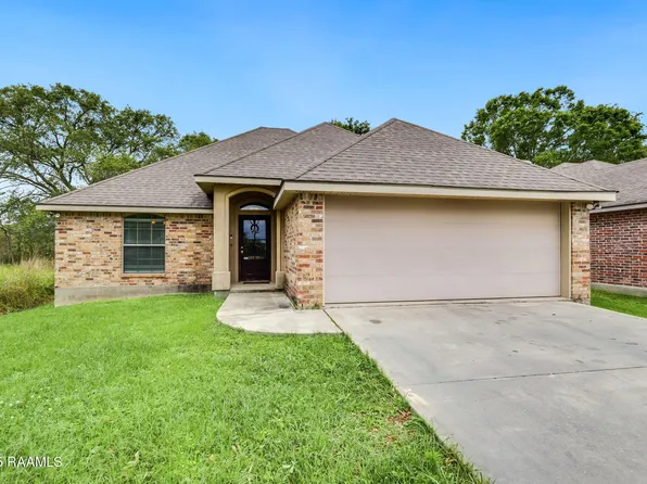 146 Country Garden Ln, Lafayette, LA 70507