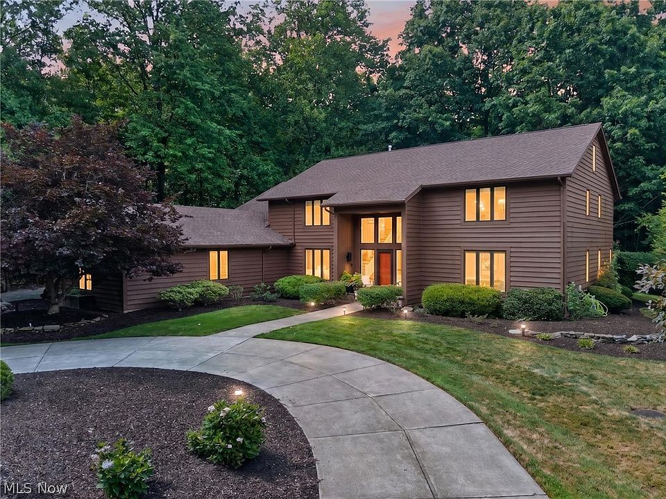 1st image of 2571 Cedarwood Rd