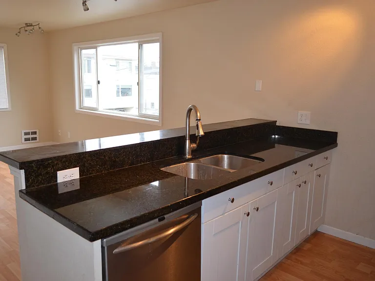 6503 19th Ave NW #6 — Photo 3