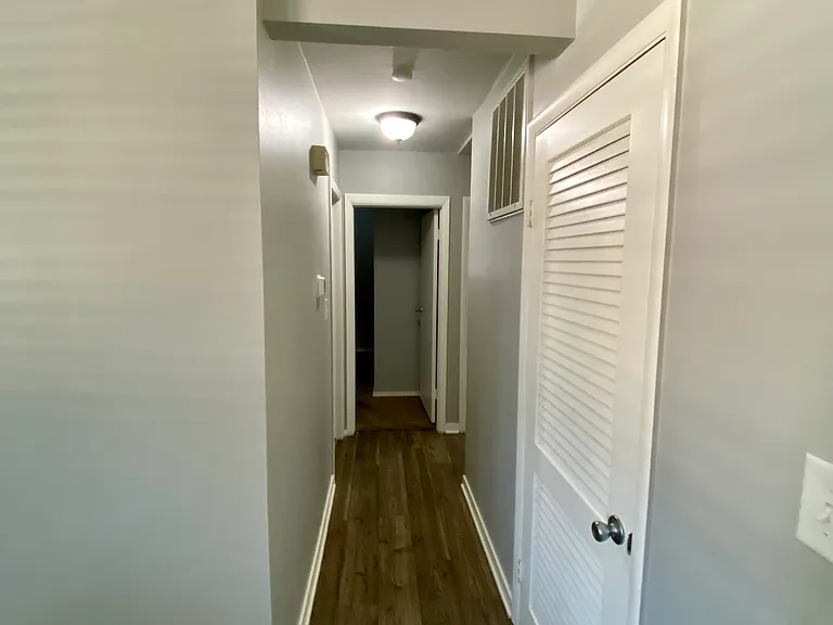 9315 Ellen Dr — Photo 10