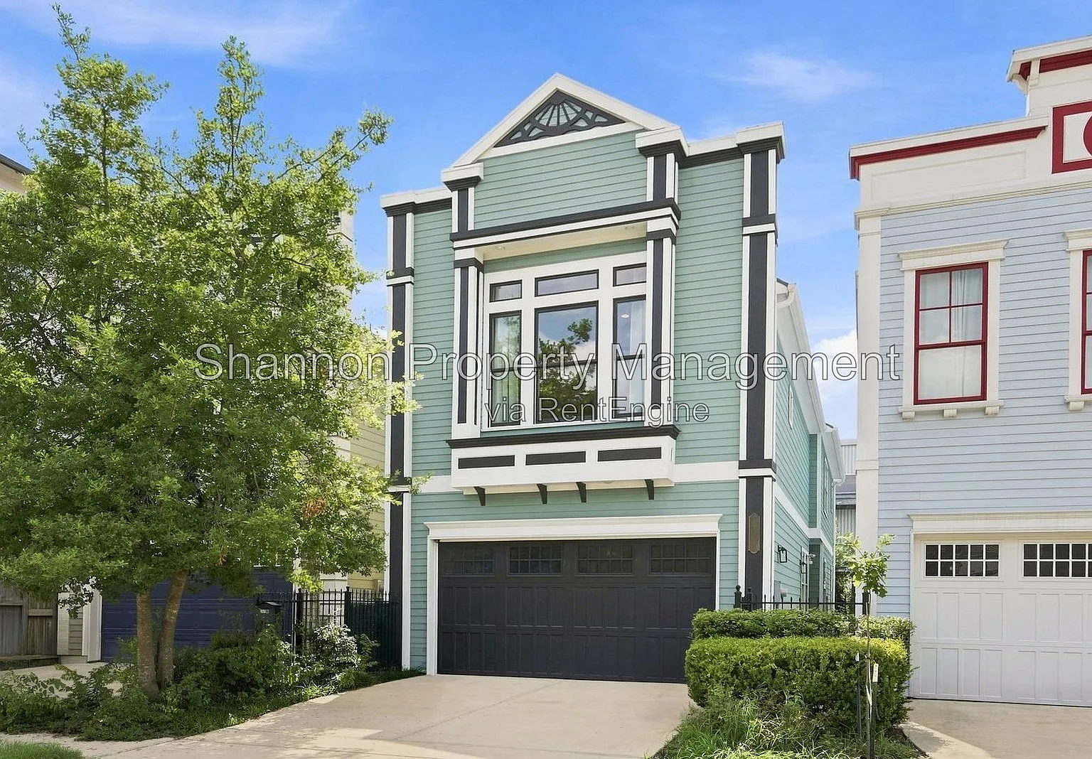 3 bed, 2.5 bath, 2307 sqft, $3,800 — Photo 3