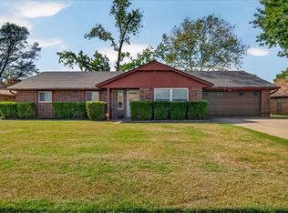 805 Castle Rd, Bartlesville, OK 74006