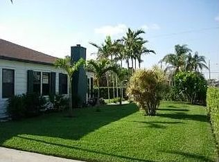 733 Fernwood Dr, West Palm Beach, FL 33405