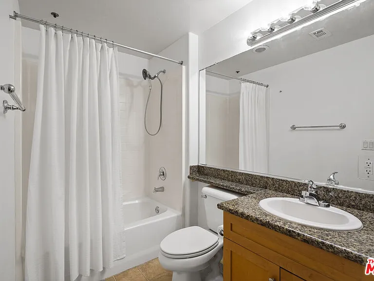 100 S Alameda St #115 — Photo 20