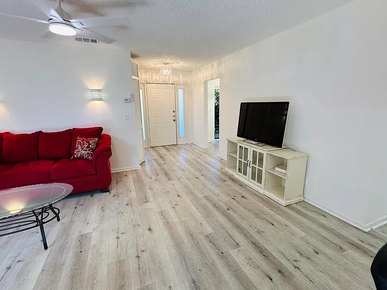 3953 Cocoplum Cir #3611 — Photo 22