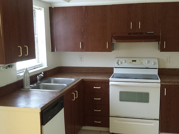 4th image of 6121 SW 42nd Ct