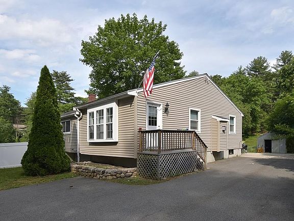 2nd image of 2 Spruce St