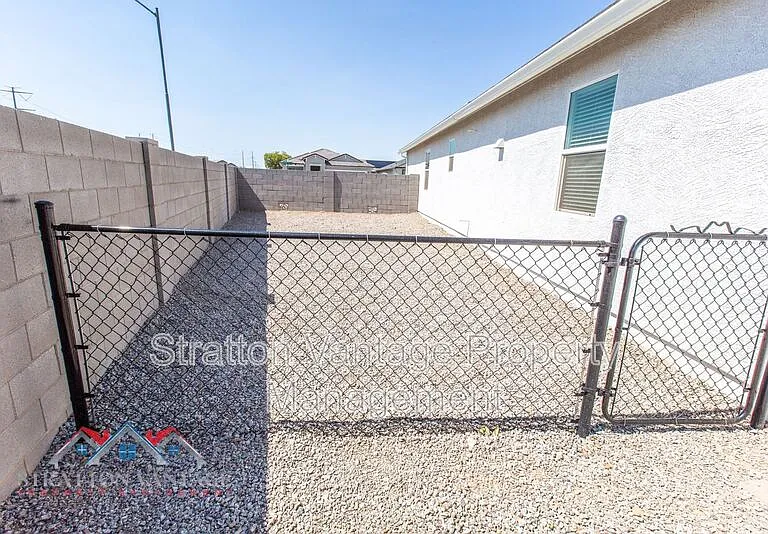 9385 E Orange Grove St — Photo 35
