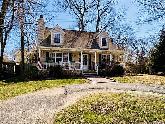 3rd image of 142 King Road