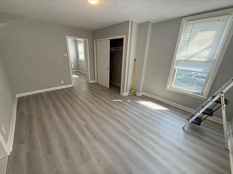146 Highland Ave #1R — Photo 23