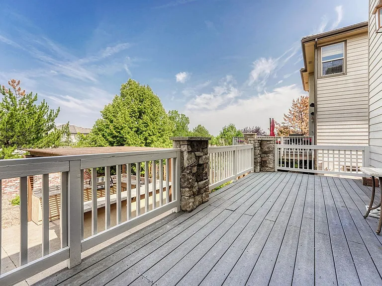 9611 Sunset Hill Dr — Photo 40