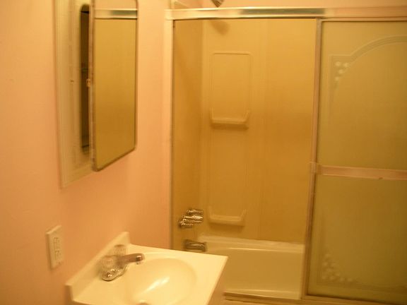 4th image of 1300 Harrison St Frnt 1