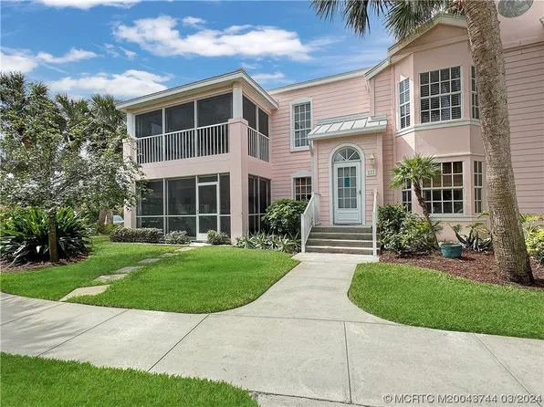 401 NE Plantation Rd APT 322, Stuart, FL 34996