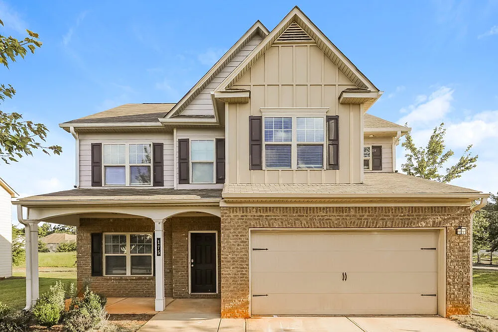5 bed, 3.0 bath, 2242 sqft, $2,415 — Photo 1