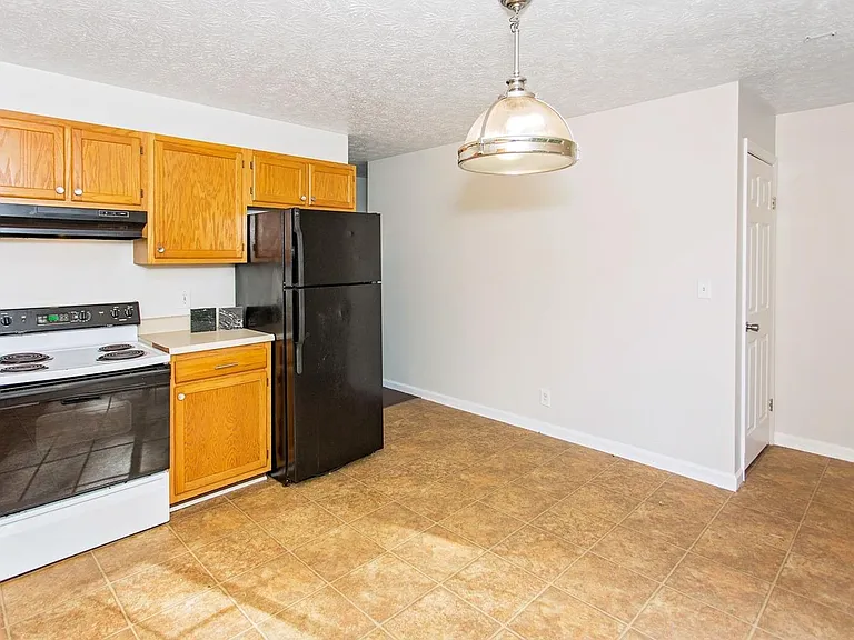 5695 Victoryview Ln — Photo 10