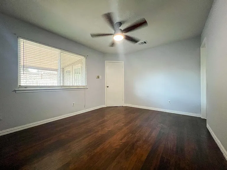 12004 Thompkins Dr — Photo 28