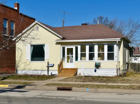 918 W 5th St, Winona, MN 55987