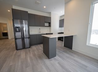 307 Prince Albert Rd #806, Halifax, NS B2Y 1N3