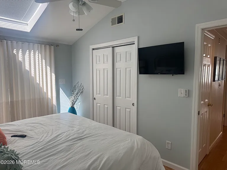 128 San Fernando Dr — Photo 5