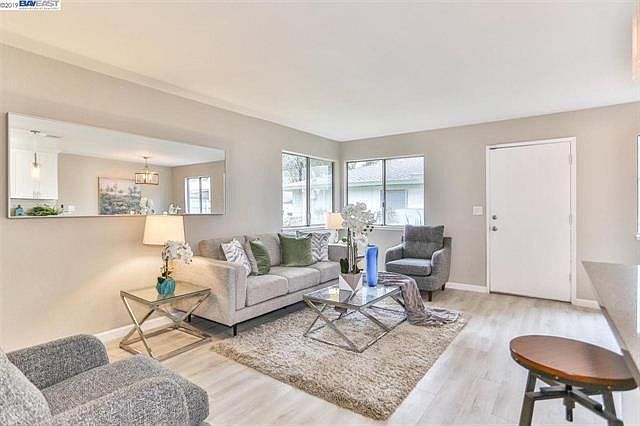 1st image of 34809 Starling Dr APT 3