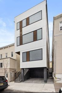 (Undisclosed Address), West New York, NJ, 07093