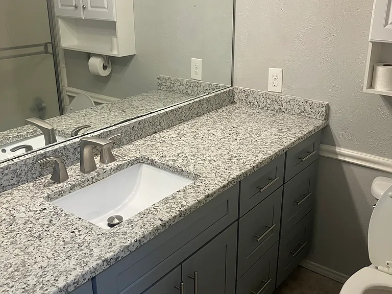 2316 Greenmeadow Dr — Photo 8