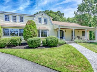 114 Canton Ter, Westwood, MA 02090