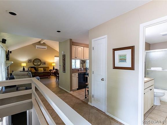 5th image of 415 Staniel Cay Dr