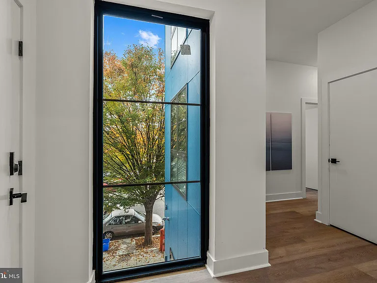 416 W Girard Ave #2 — Photo 18