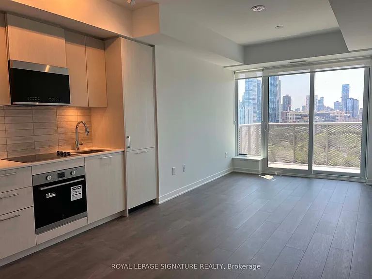 10 Oak St #1407 — Photo 3