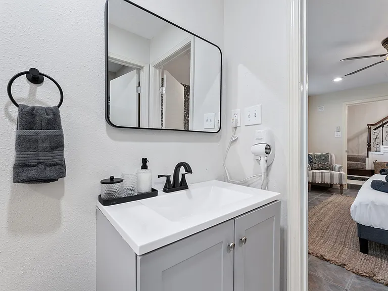 9123 Kerr Dr — Photo 29