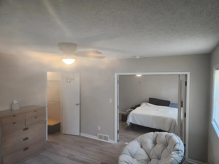 656 W Highland Ave — Photo 14