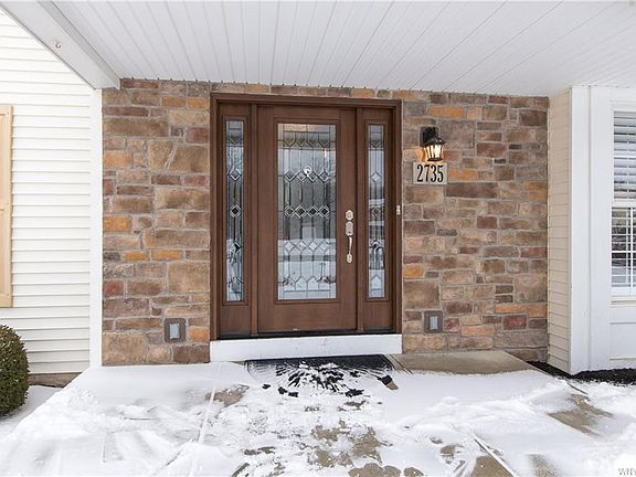 2nd image of 2735 Thornwoods Dr