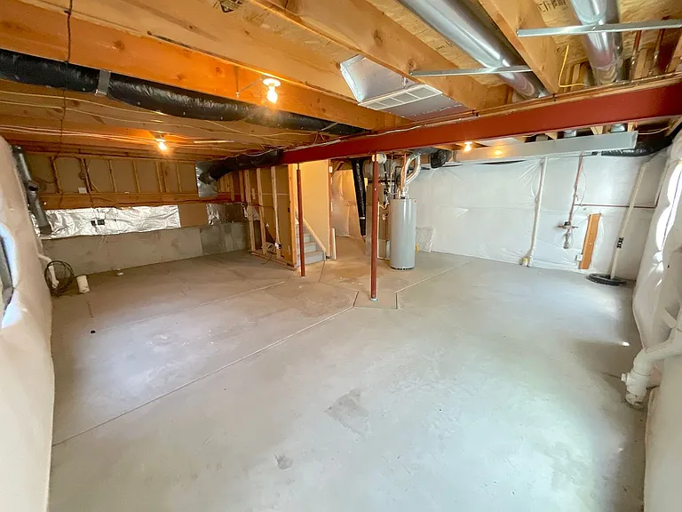 6112 Chivalry Dr — Photo 40