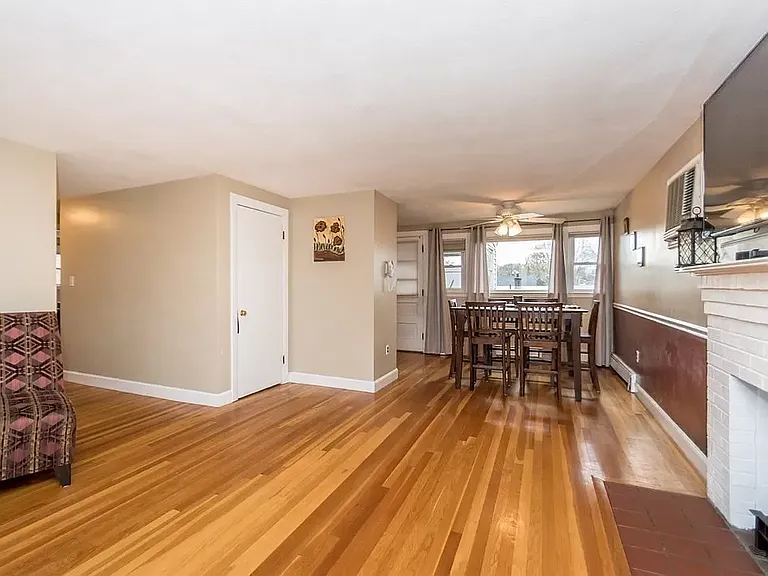 170 Ravenswood Rd — Photo 29