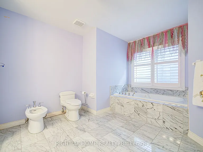 49 Arjay Cres — Photo 45