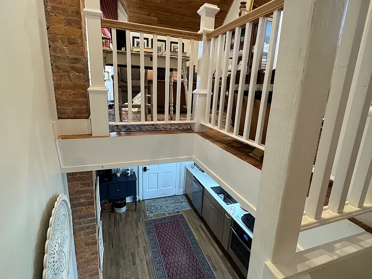 112 Wolfe St — Photo 11