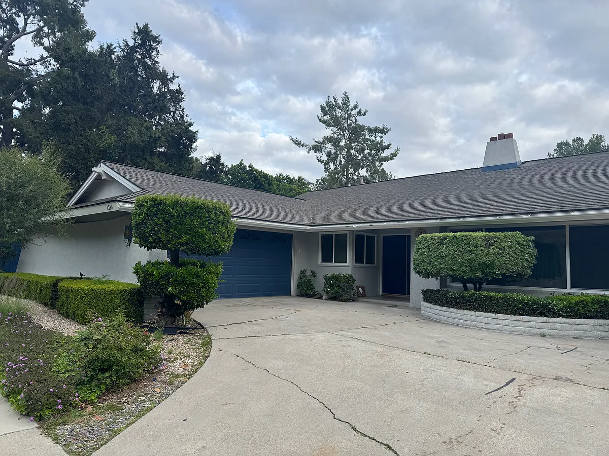 Building Photo - 2526 E Nohl Canyon Rd