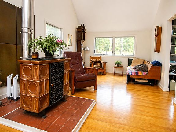 5th image of 29 Cedar Cliff Road