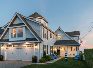 15 Loop Rd, Clinton, CT 06413