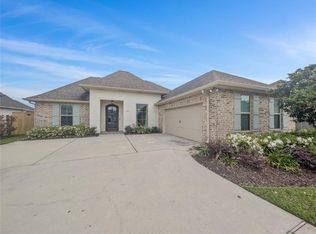 105 Cove Pointe Dr, Luling, LA 70070