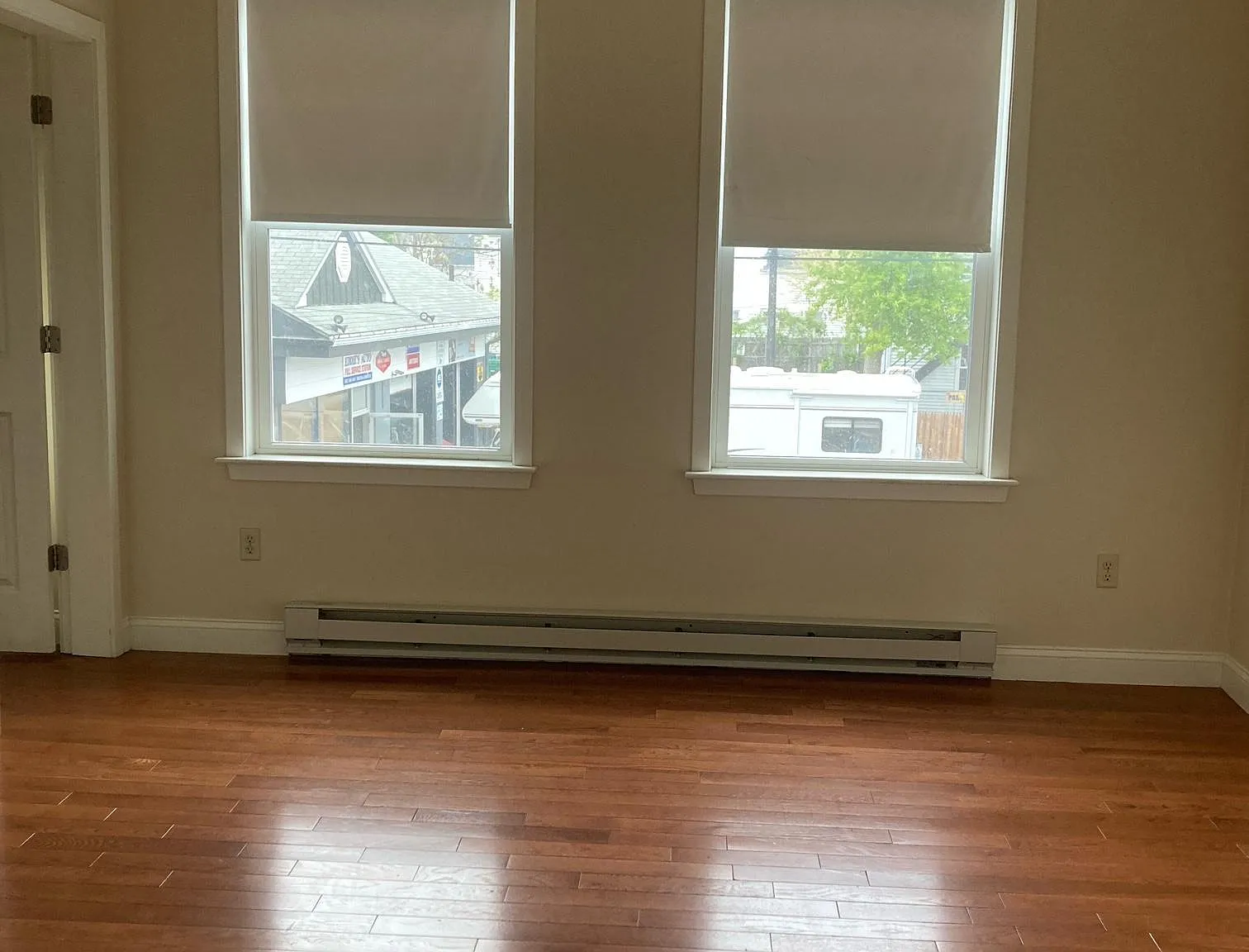 4-64 W Hollis St — Photo 4
