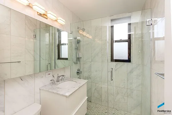 Sold by FirstService Realty (legacy) | media 11