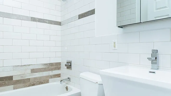 Rented by Nooklyn NYC LLC | media 8