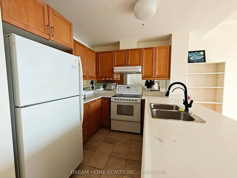 28 Byng Ave #UPH05 — Photo 10