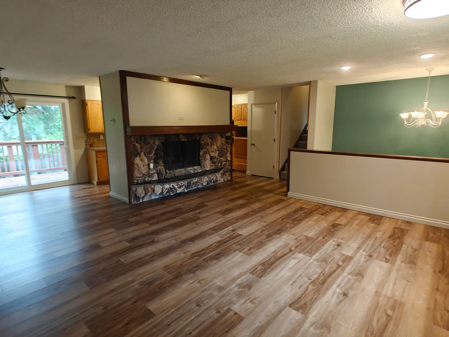 4 bed, 1700 sqft, $3,245 — Photo 3